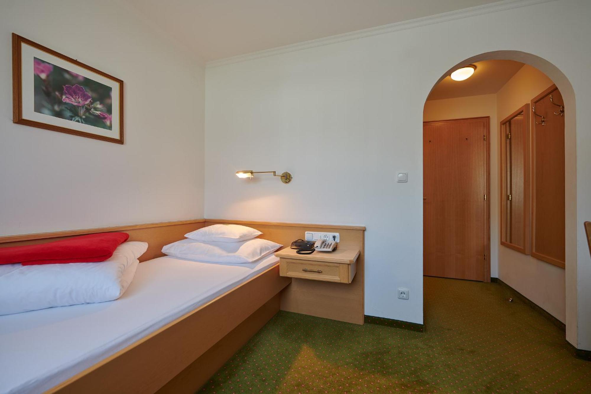 Hotel Appartement Roggal Лех Экстерьер фото