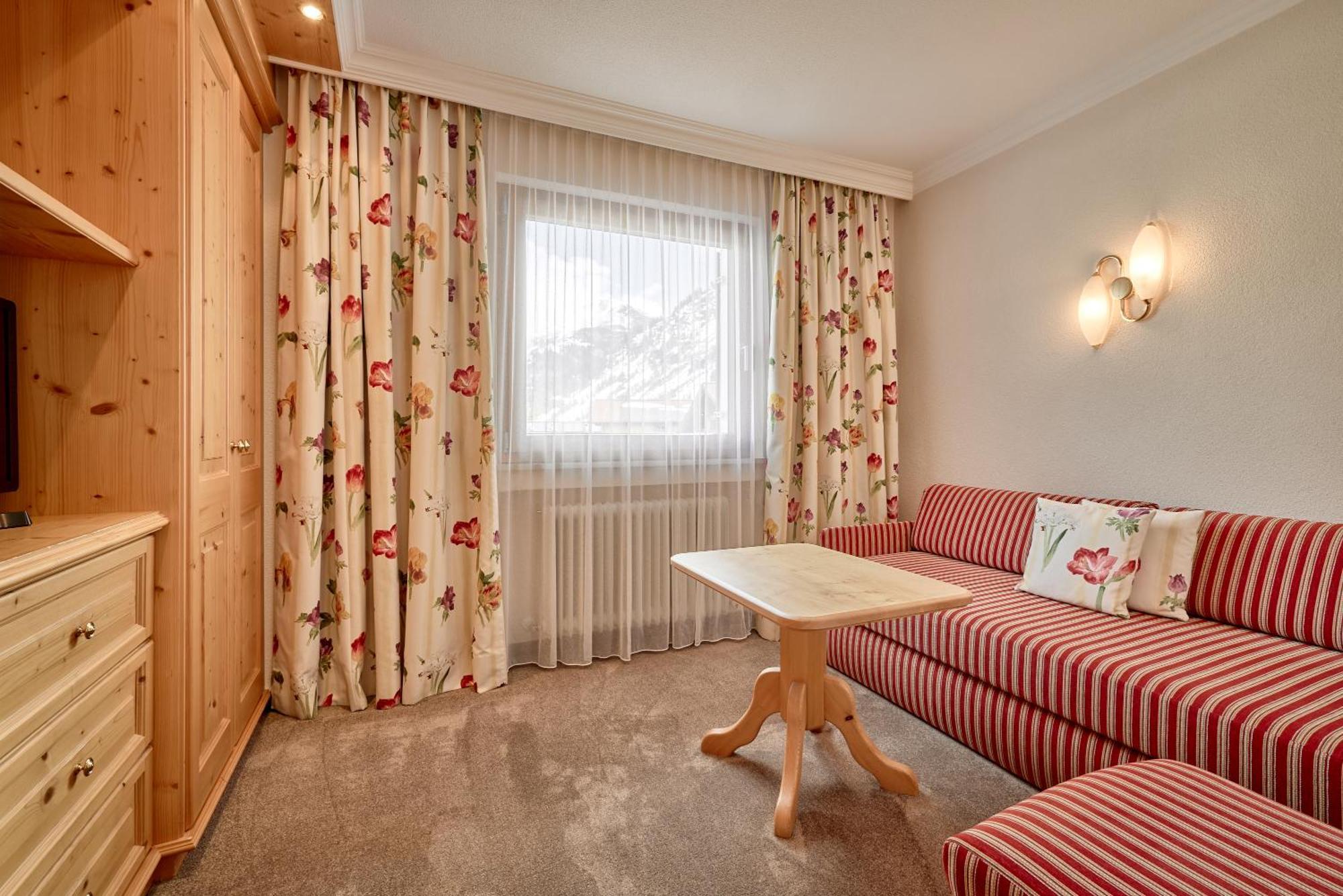 Hotel Appartement Roggal Лех Экстерьер фото